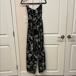 Black & White Tropical-Print Strap Jumpsuit with Tie Waist